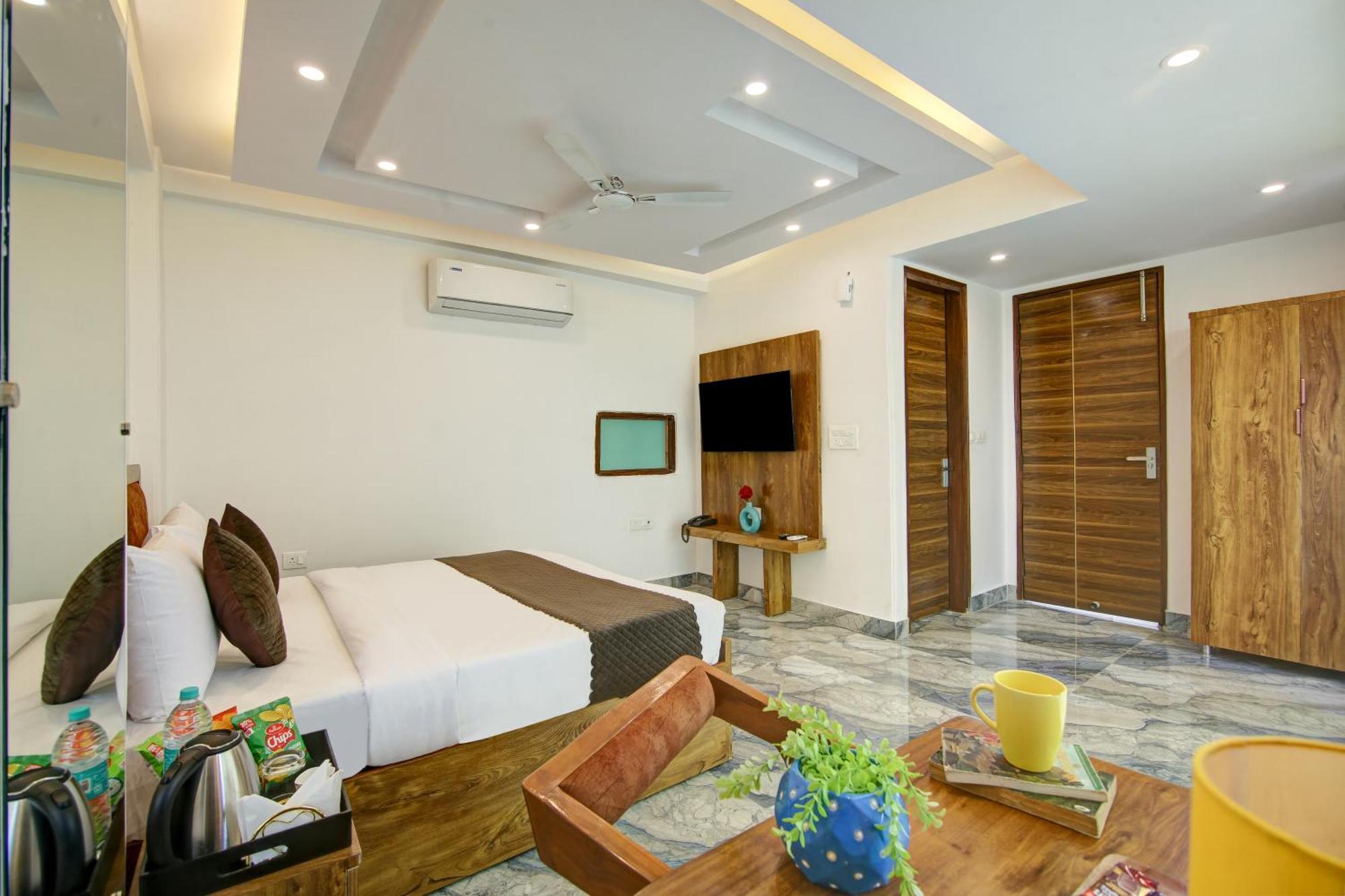 Hotel The Emporio Grand Near Vaishali Metro Station Ghaziabad Εξωτερικό φωτογραφία