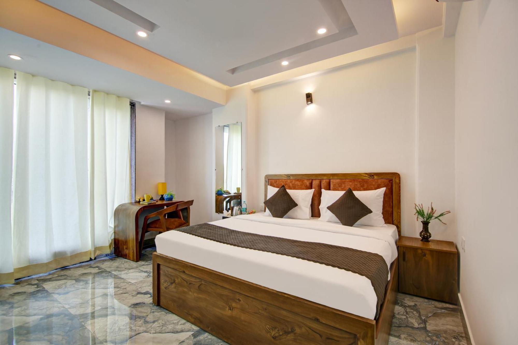 Hotel The Emporio Grand Near Vaishali Metro Station Ghaziabad Εξωτερικό φωτογραφία