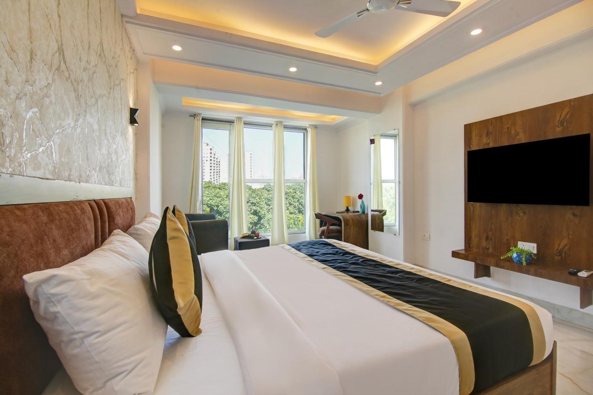 Hotel The Emporio Grand Near Vaishali Metro Station Ghaziabad Εξωτερικό φωτογραφία