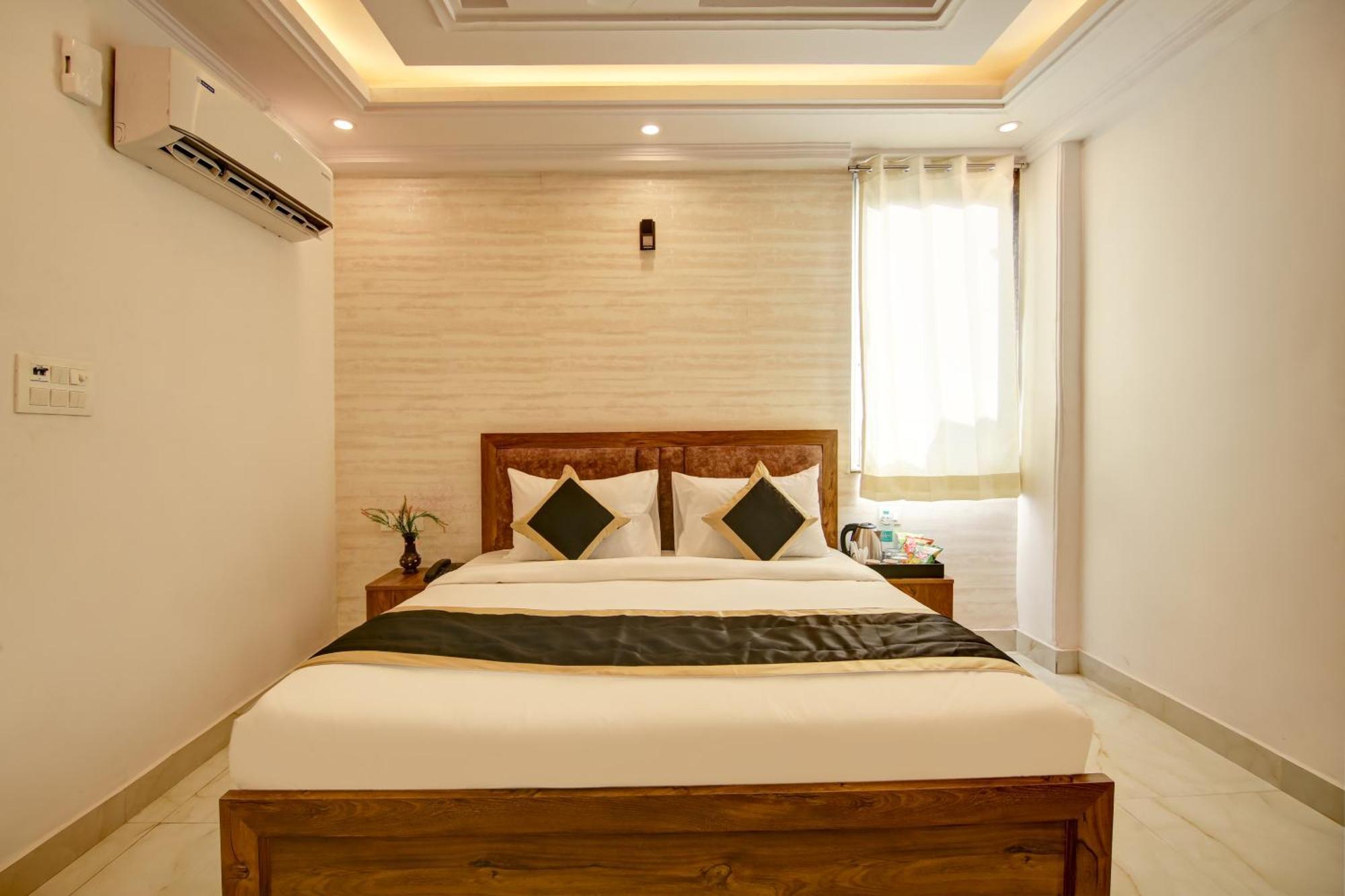 Hotel The Emporio Grand Near Vaishali Metro Station Ghaziabad Εξωτερικό φωτογραφία