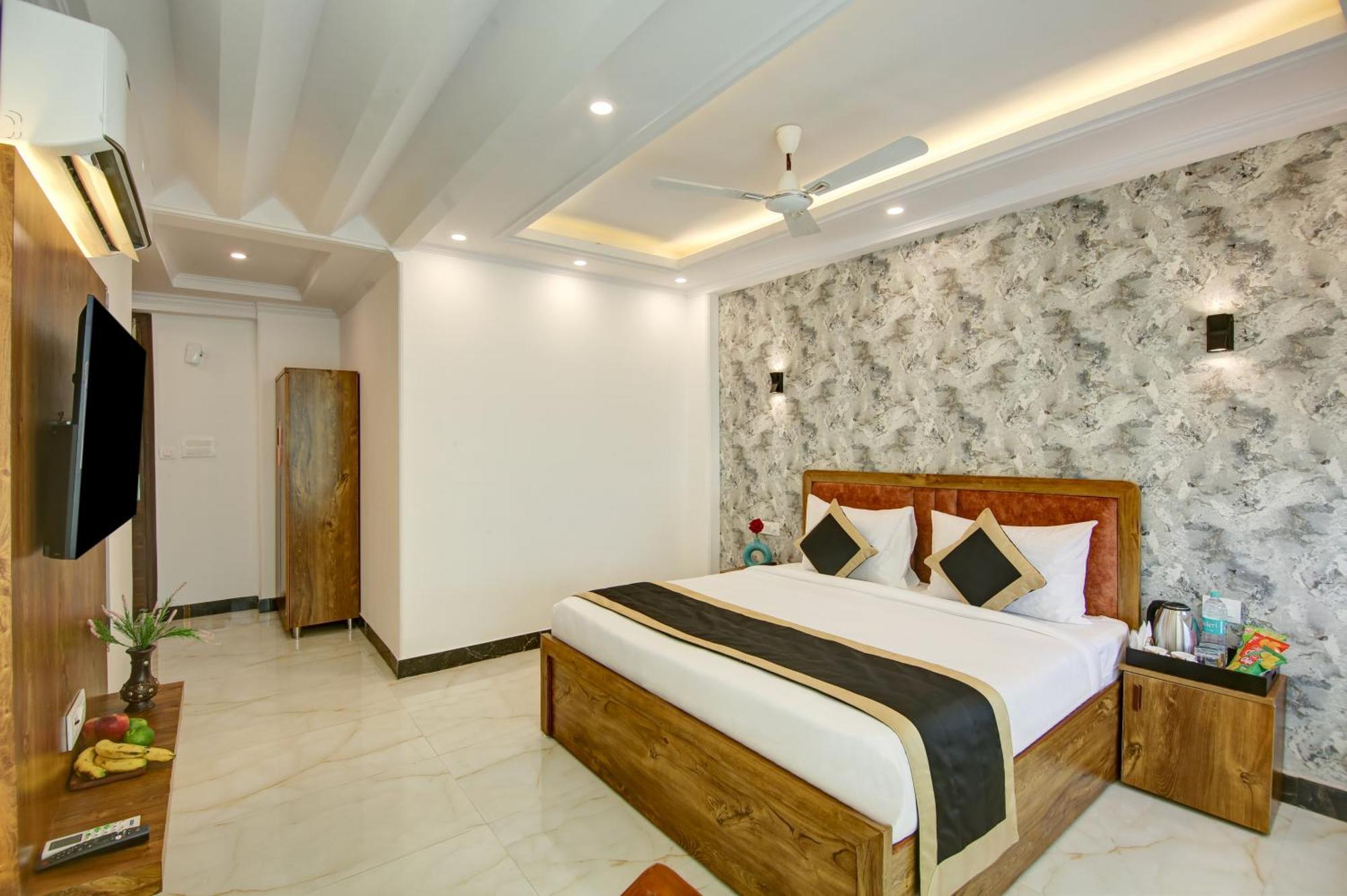 Hotel The Emporio Grand Near Vaishali Metro Station Ghaziabad Εξωτερικό φωτογραφία