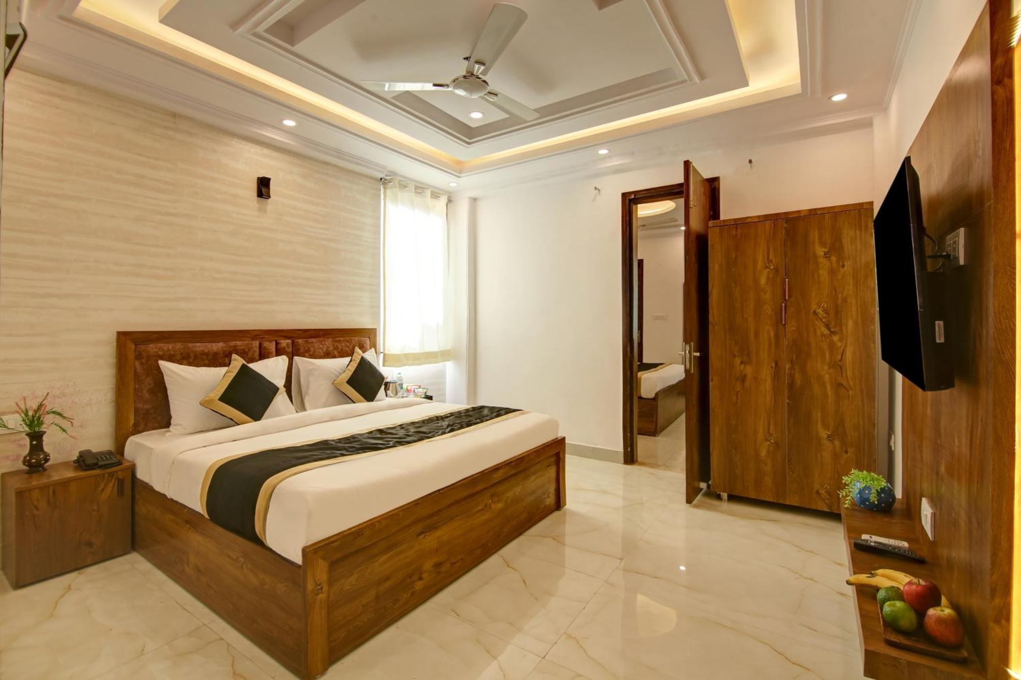Hotel The Emporio Grand Near Vaishali Metro Station Ghaziabad Εξωτερικό φωτογραφία