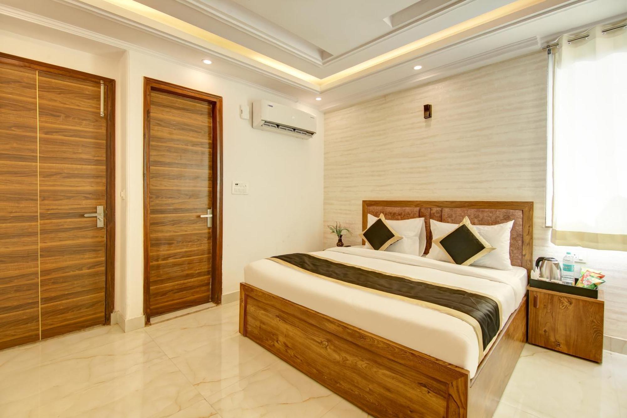 Hotel The Emporio Grand Near Vaishali Metro Station Ghaziabad Εξωτερικό φωτογραφία