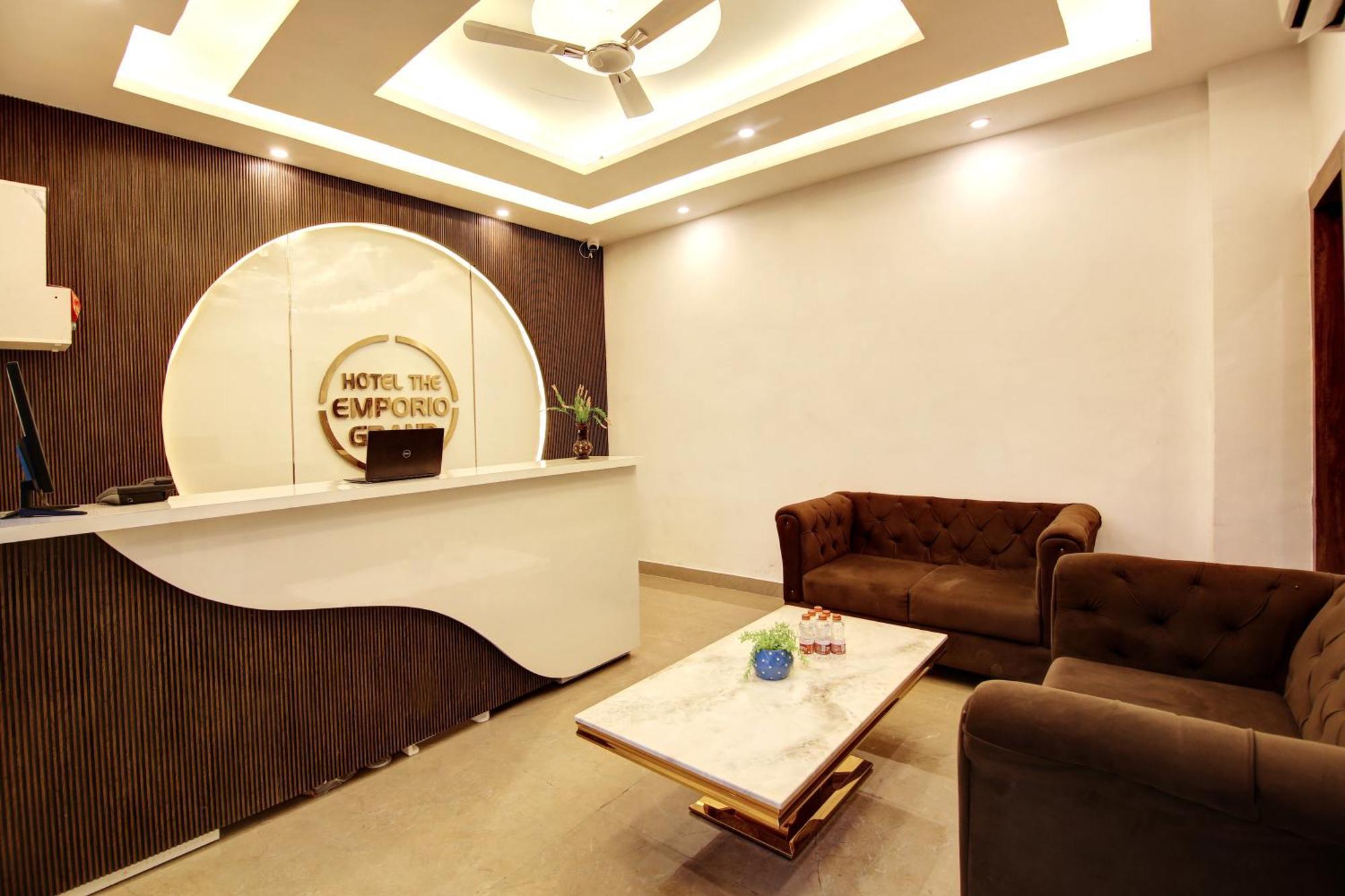 Hotel The Emporio Grand Near Vaishali Metro Station Ghaziabad Εξωτερικό φωτογραφία