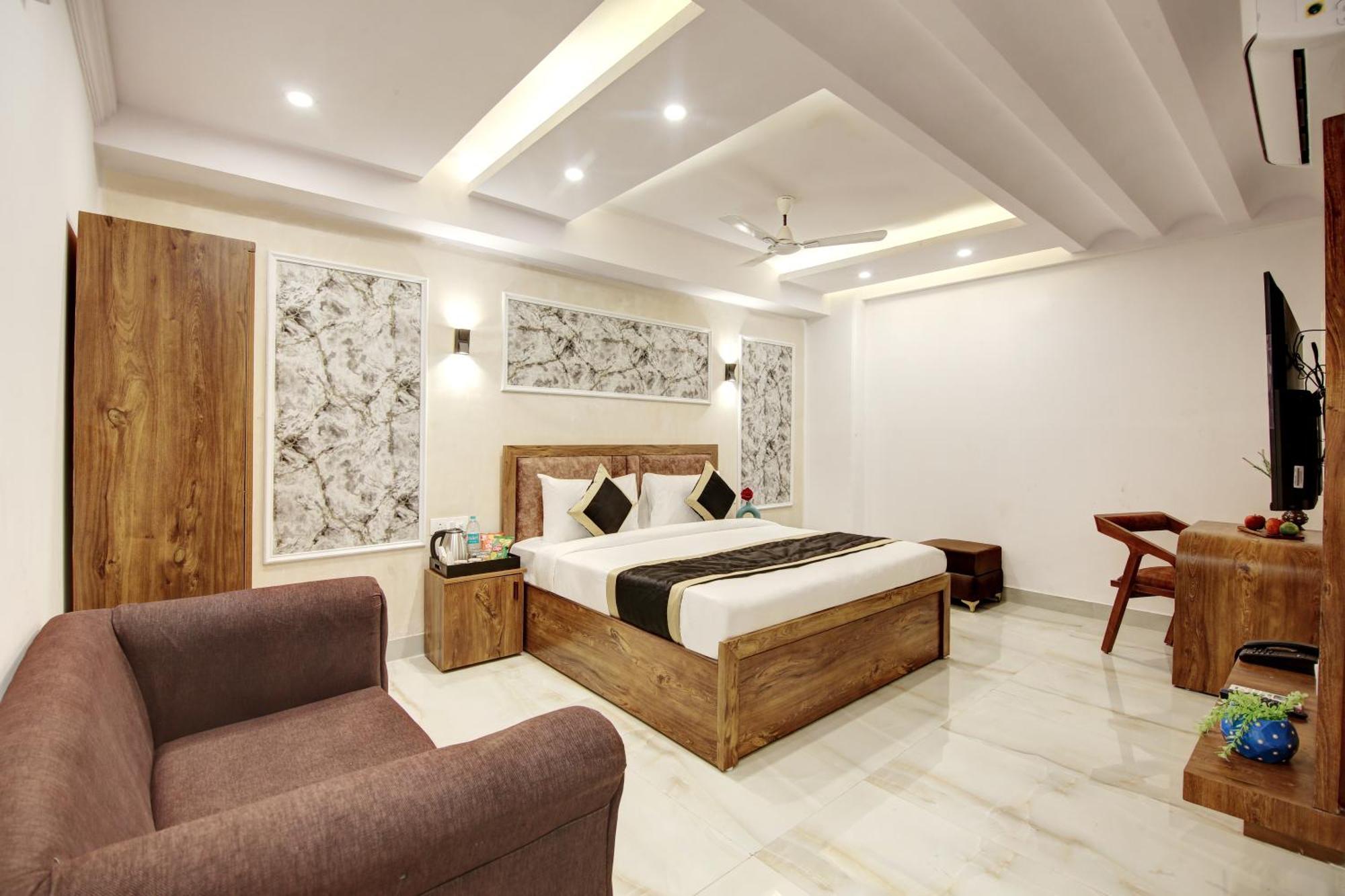 Hotel The Emporio Grand Near Vaishali Metro Station Ghaziabad Εξωτερικό φωτογραφία